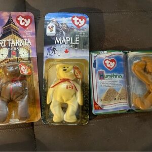 Lot of 3 TY Beanie Babies, rare, vintage Brittania, Maple, and Humphrey
